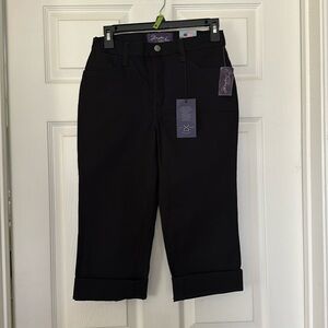 NYDJ lift tuck NWT size 2p cuffed crop black pants.